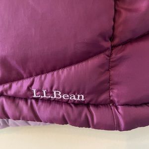 Woman’s L.L Bean Puffer Vest. Reversible color Purple or Lilac! Size XL.